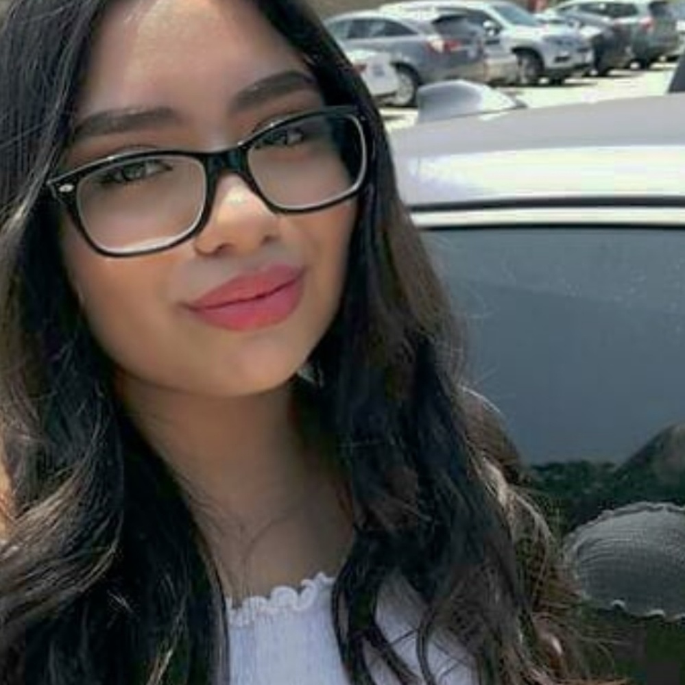 Meet your Posher, Vanessa